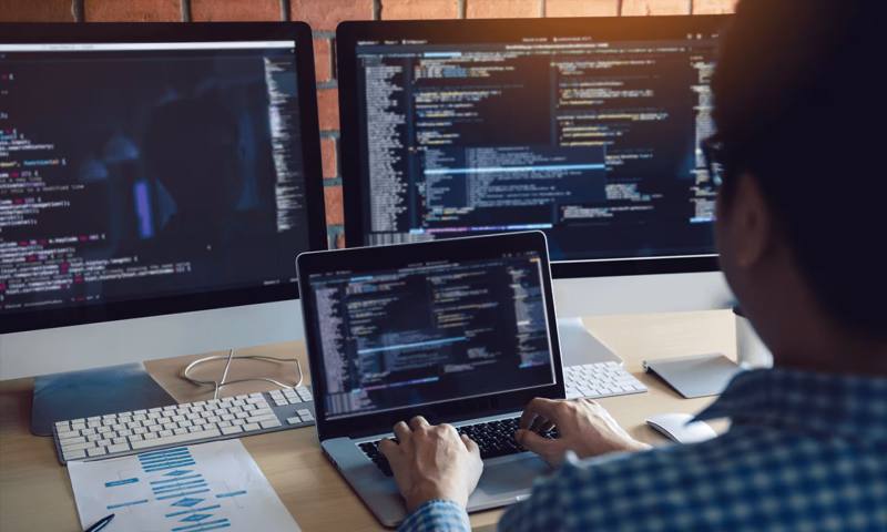 数据科学选型：R与Python如何赋能广宁县网站建设？